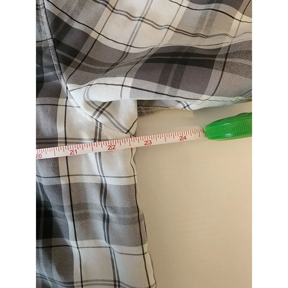 The North Face Men's Large Gray Button Down Shirt